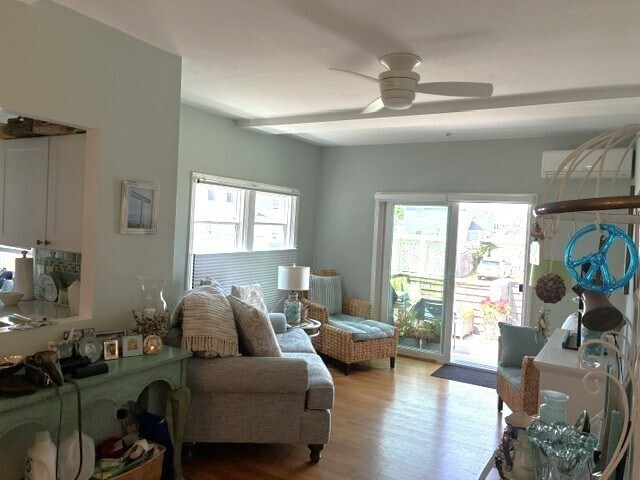 Building Photo - 175 Beach Ave
