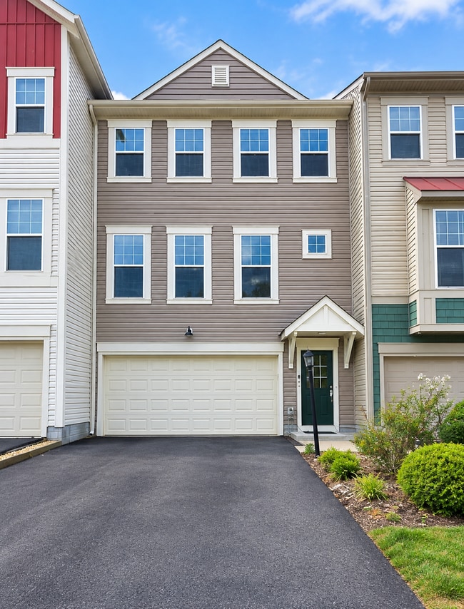 Building Photo - 103 Argyle Ct