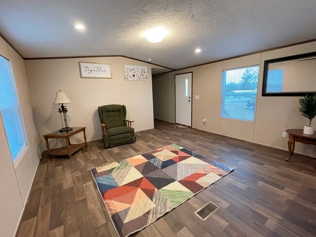 Building Photo - Fairfield Estates