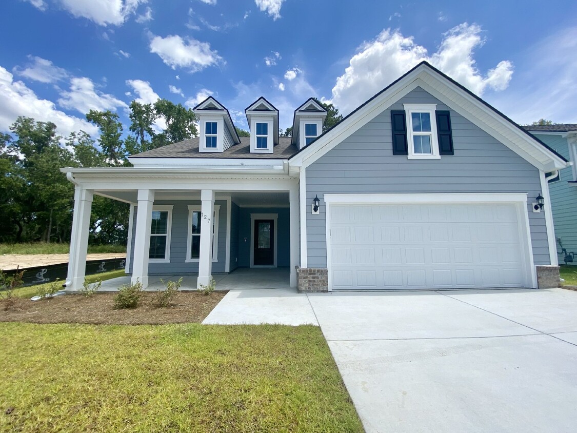 Primary Photo - New Open Concept Home in Malind Bluff!