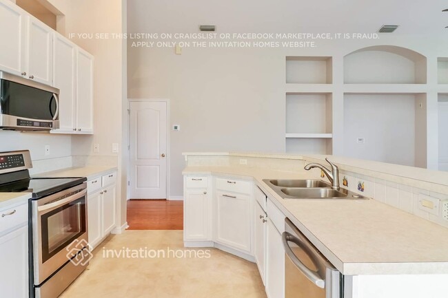 Building Photo - 22851 Hawk Hill Loop