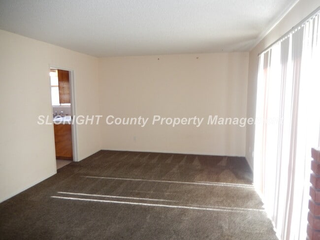 Building Photo - AVAILABLE JULY  - Laguna Lake Home on Large Lot - 3 Bedroom / 2 Bathroom