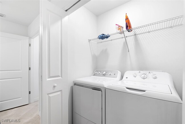 Building Photo - 5715 Double Eagle Cir
