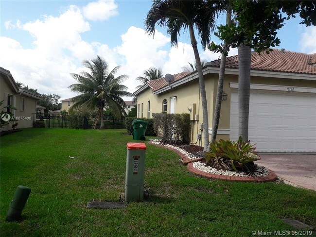 Foto del edificio - 13122 SW 28th St
