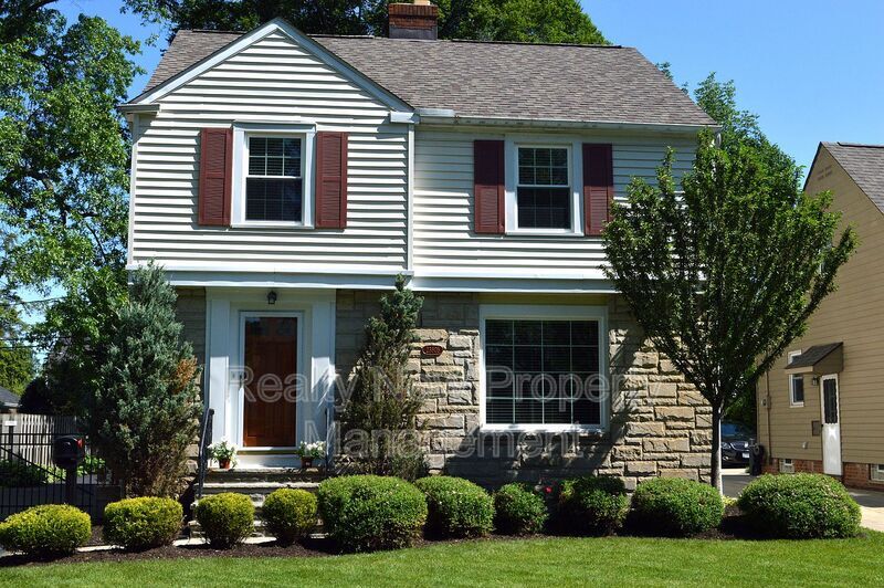 23805 E Groveland Rd, Beachwood, OH 44122 House Rental in Beachwood, OH