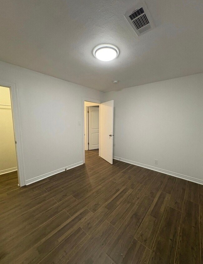Foto del edificio - 2117 W 19th St