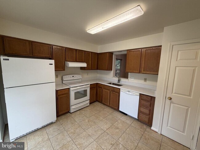 Foto del edificio - 1081 Smartts Ln NE
