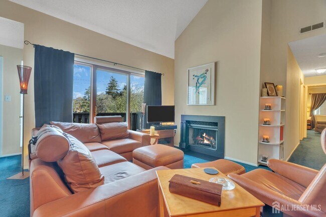 Building Photo - 2016 Aspen Dr