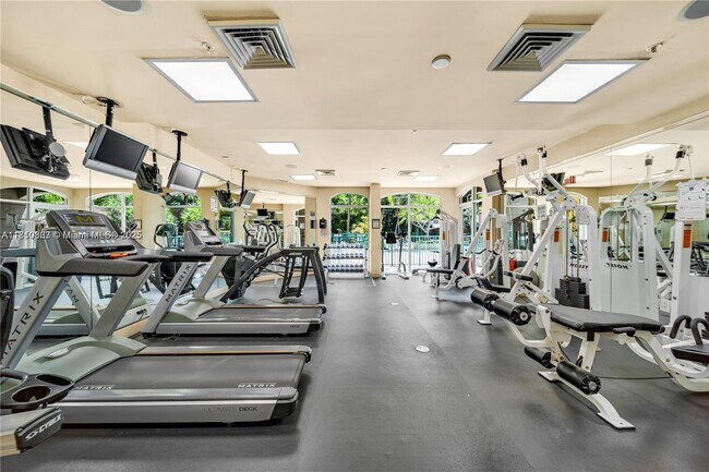 Foto del edificio - 6001 SW 70th St