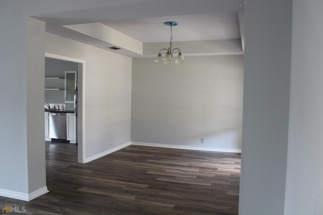 Foto del edificio - 201 Hunt Club Rd