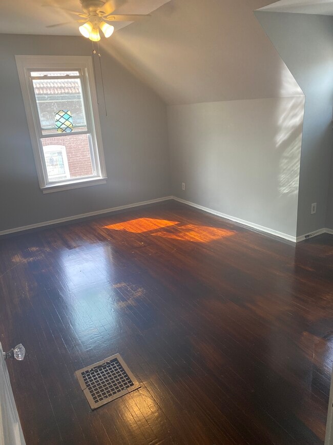 Foto del edificio - 8512 Church Dr