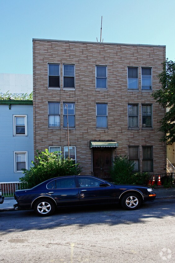 Building Photo - 129 19th St