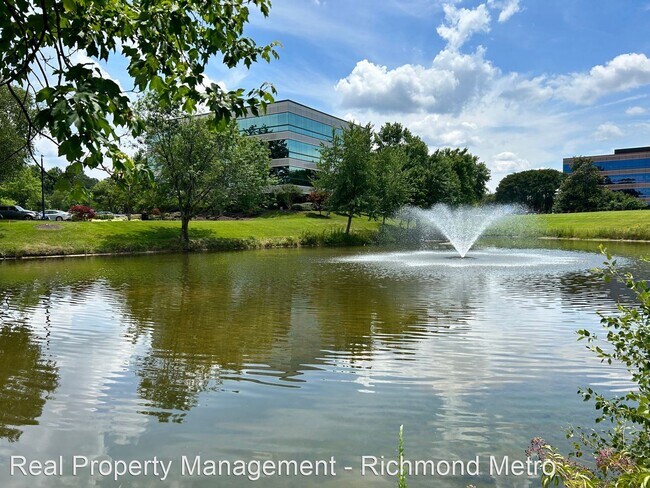 Foto del edificio - 2 br, 2 bath House - 4611 Four Seasons Ter...
