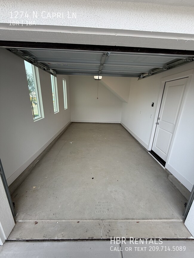 Foto del edificio - 1274 N Capri Ln