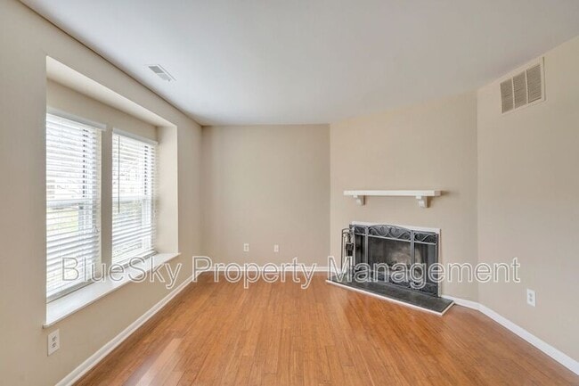Building Photo - 2716 Gatewood Cir