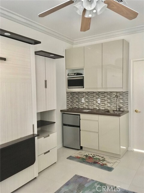 Foto del edificio - 35392 Flute Ave