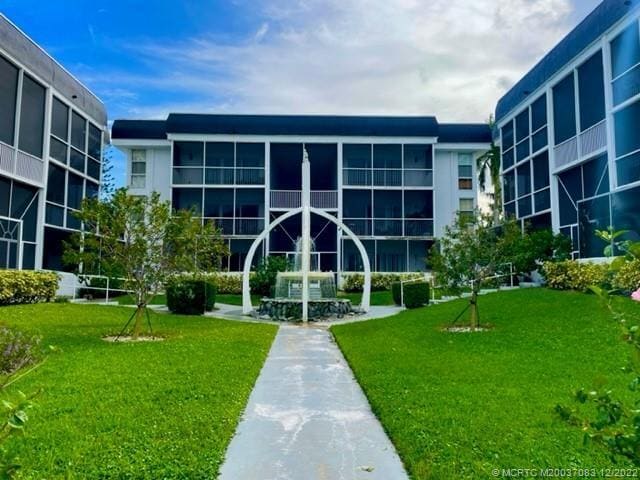 Building Photo - 630 SE Ocean Blvd
