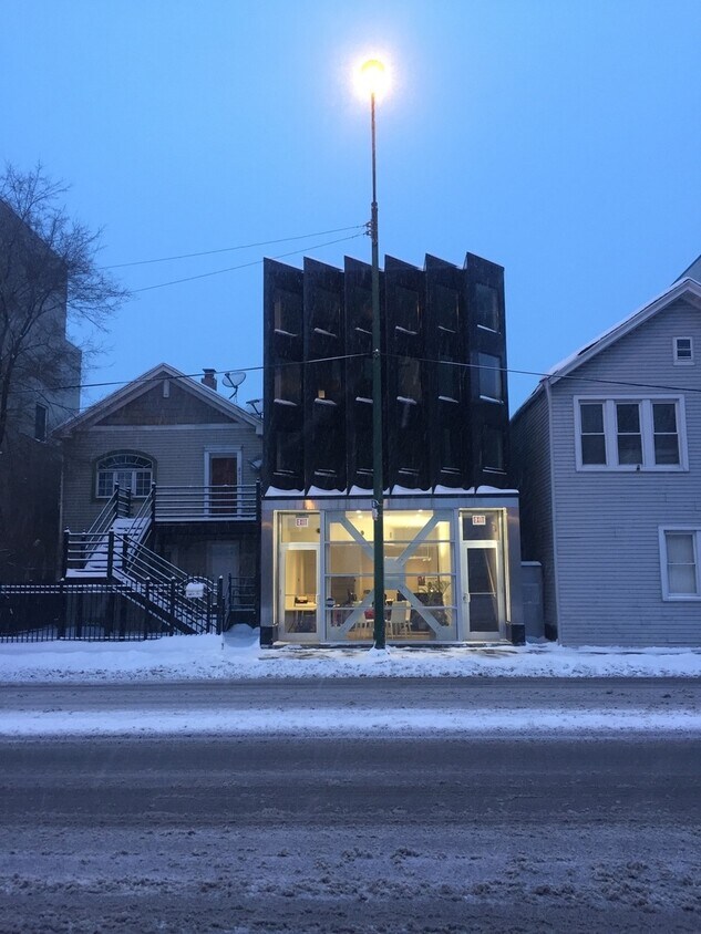 2012 W Grand Ave Unit 2F, Chicago, IL 60622 Room for Rent in Chicago