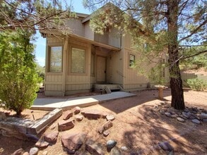 Building Photo - 939 W Madera Ln