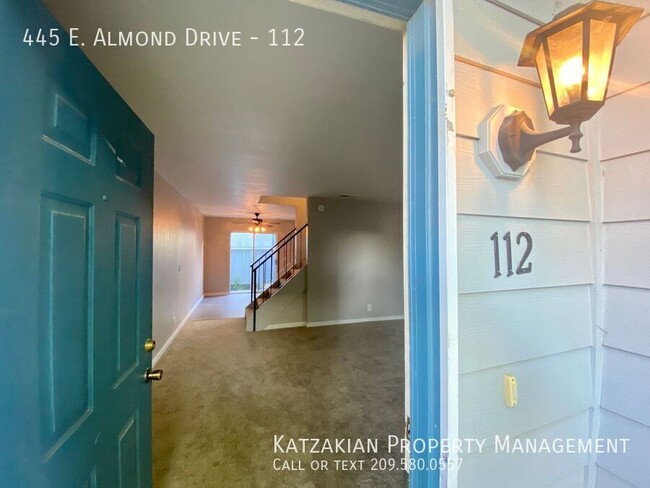 Foto del edificio - 2 Bedroom Cambridge Place Townhouse