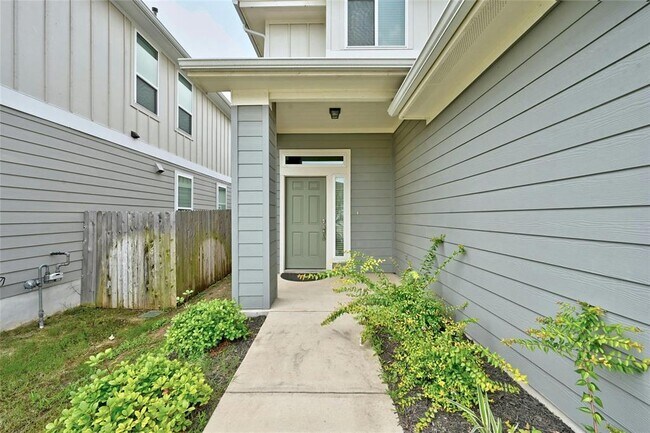 Building Photo - 6401 Arbor Crest Ln