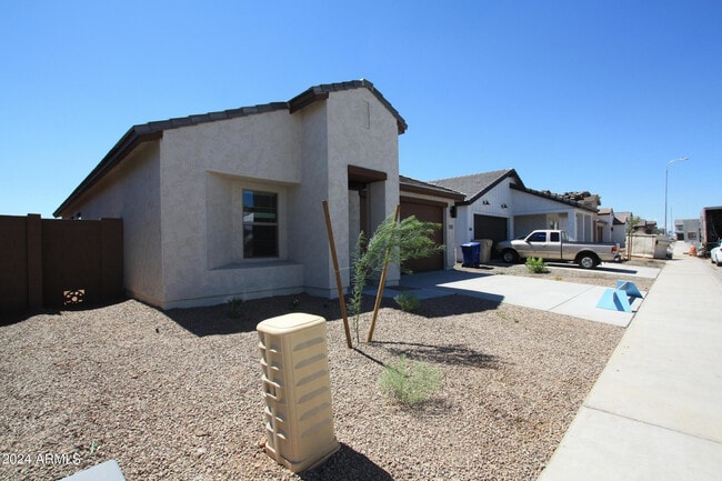 Building Photo - 7818 N 79th Ave