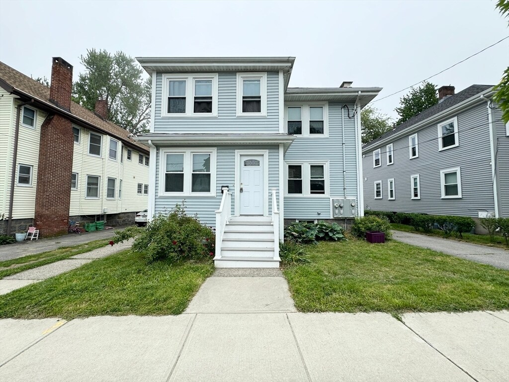 Primary Photo - 144 Willow St