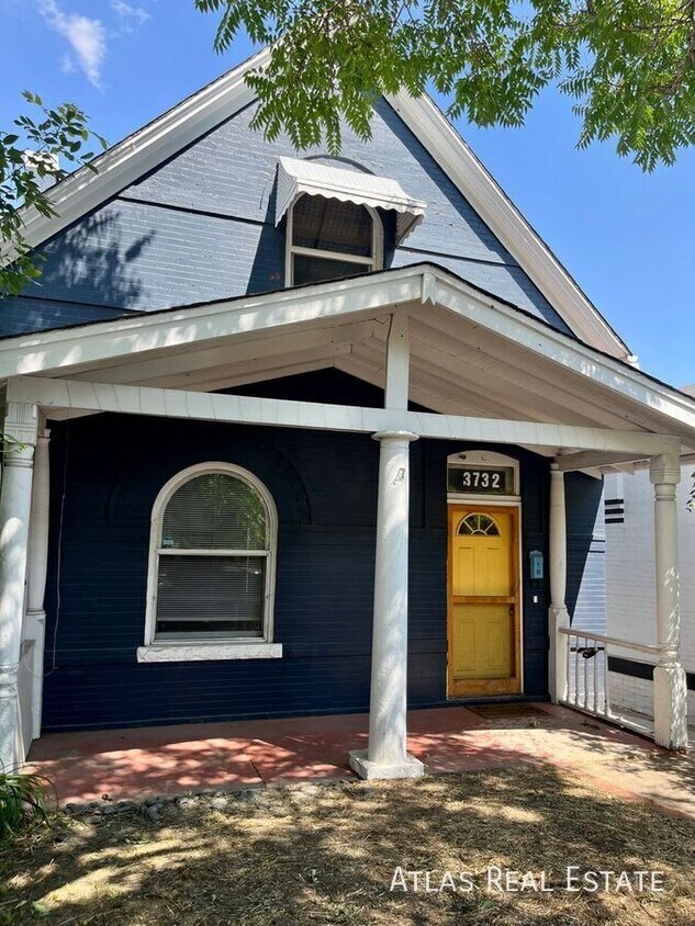 Foto principal - 3732 Navajo St