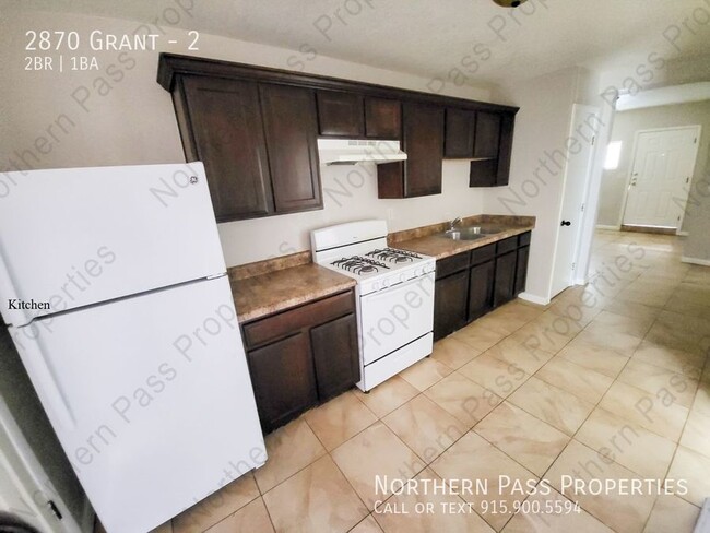 Building Photo - 2 Bedroom Apt Near Five Points!