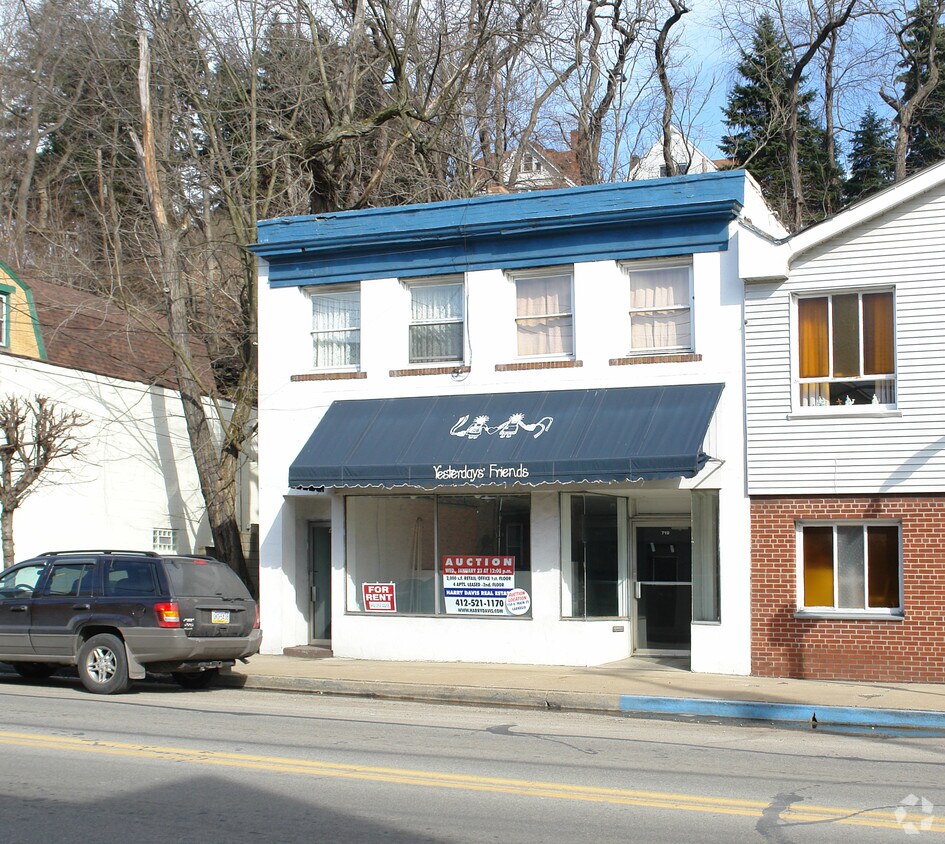 Building Photo - 719 Allegheny River Blvd