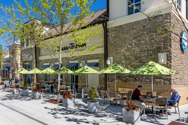 Diners Have Multiple Outside Options Around the Peachtree Corners Town Center Area.