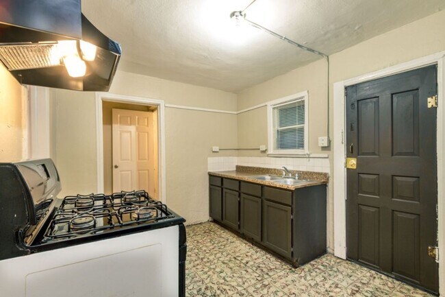 Photo - 150 Bank Apartment