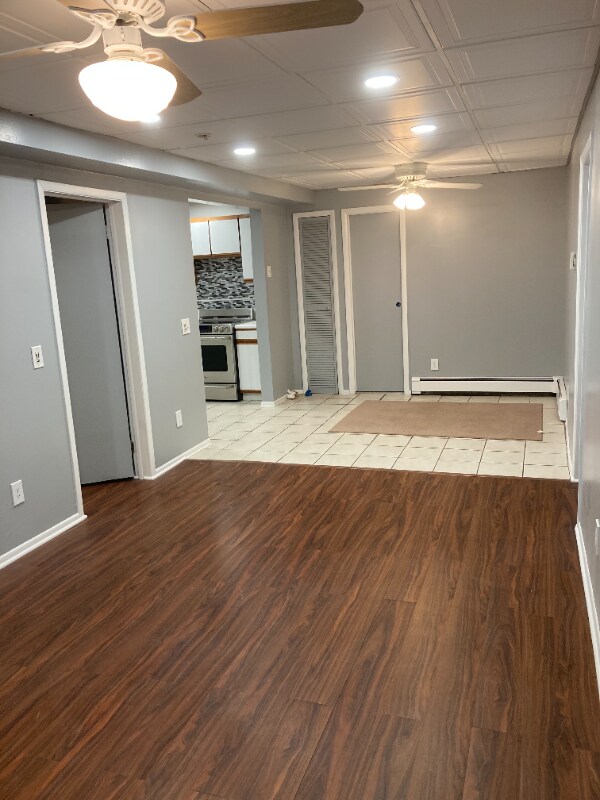 Foto principal - 33 Laurel Rd