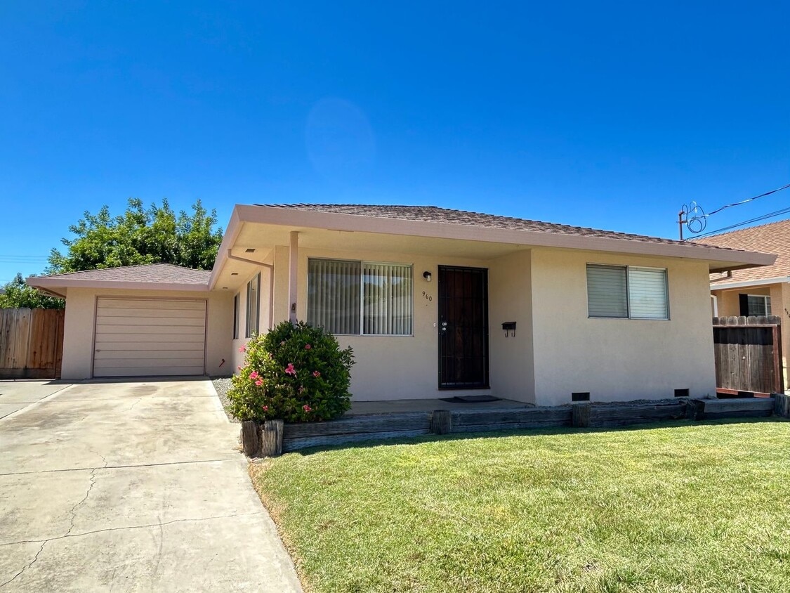 Foto principal - 960 Suiter St