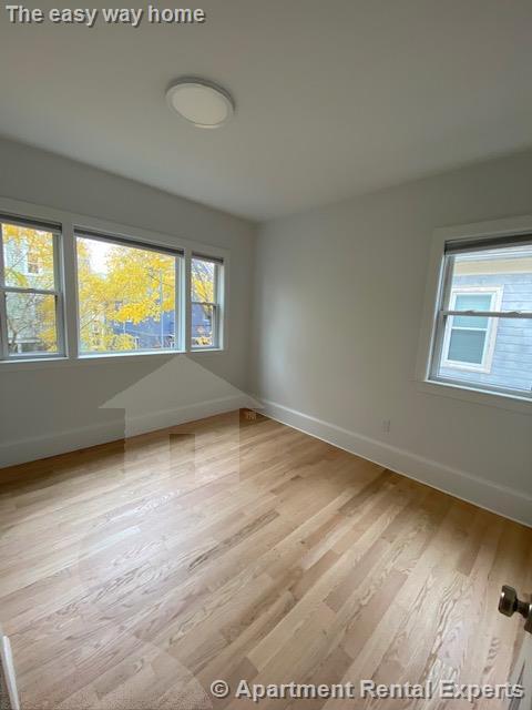 Building Photo - Davis / Porter - Gut Reno 3 Bed with Moder...