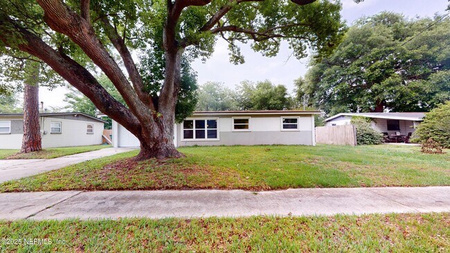 Building Photo - 11671 Shellfish Dr