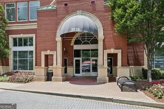 Building Photo - 3820 Roswell Rd NE