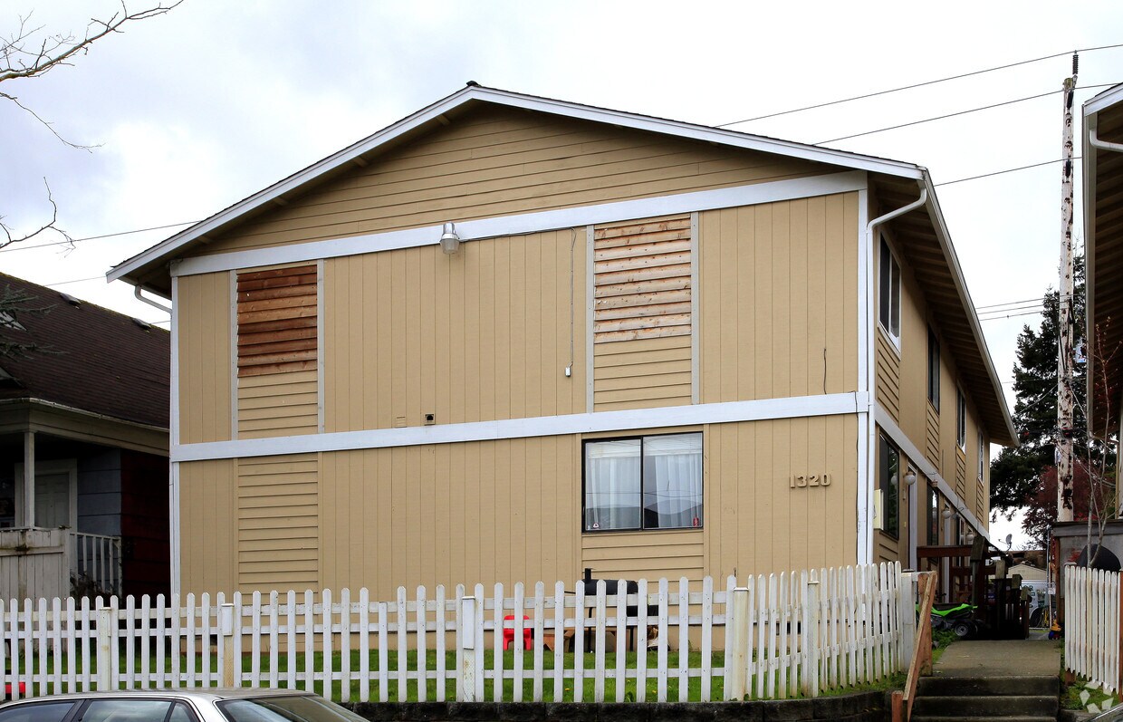 Foto principal - Chestnut Court Apartments