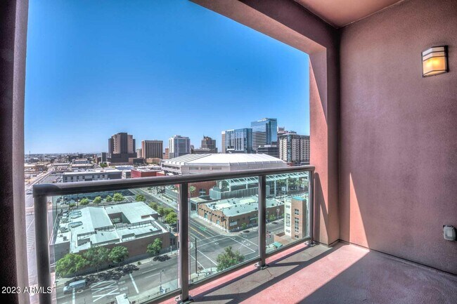 Foto del edificio - 310 S 4th St