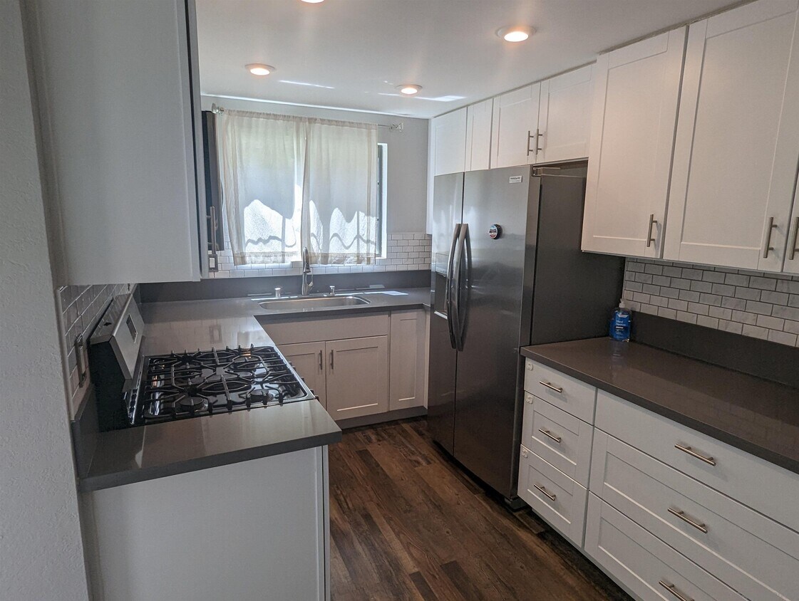 10140 Palm Glen Dr Unit 29, Santee, CA 92071 Condo for Rent in Santee