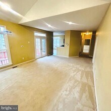 Building Photo - 8513 Chase Glen Cir