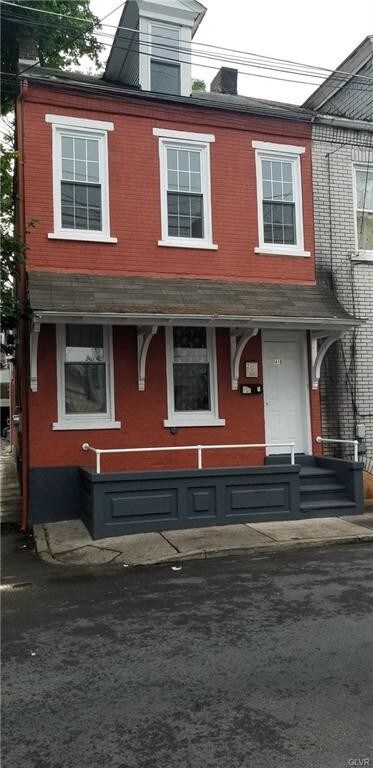 Building Photo - 410 N Church St