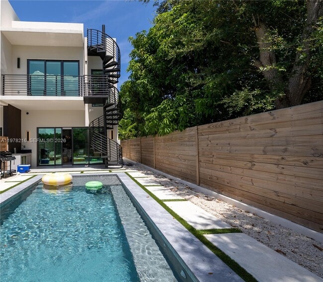 Foto del edificio - 8850 NE 8th Ct