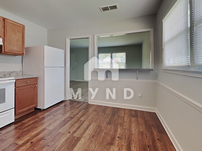 Building Photo - 3622 Bardot Dr