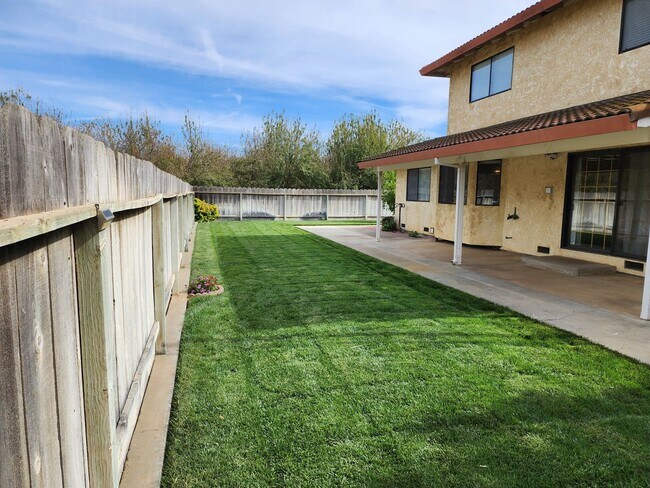 Foto del edificio - Country Living it is!