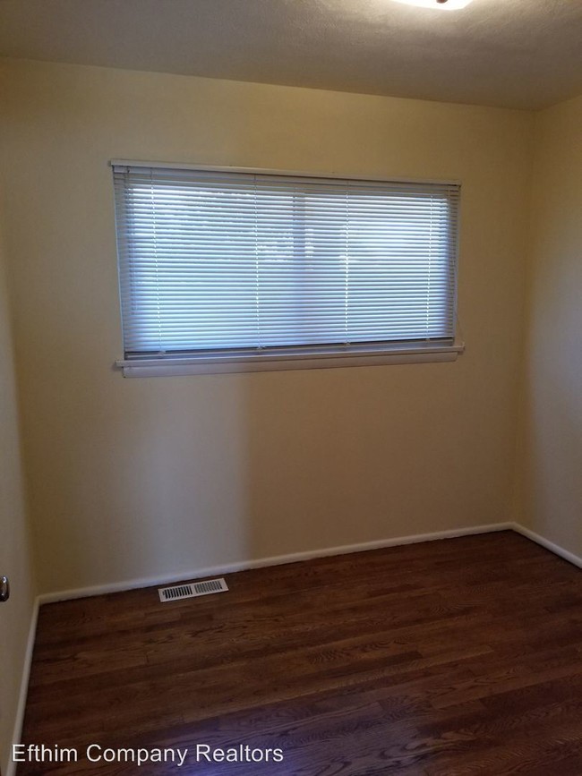 Building Photo - 3 br, 2 bath House - 10606 Lochness Pl.
