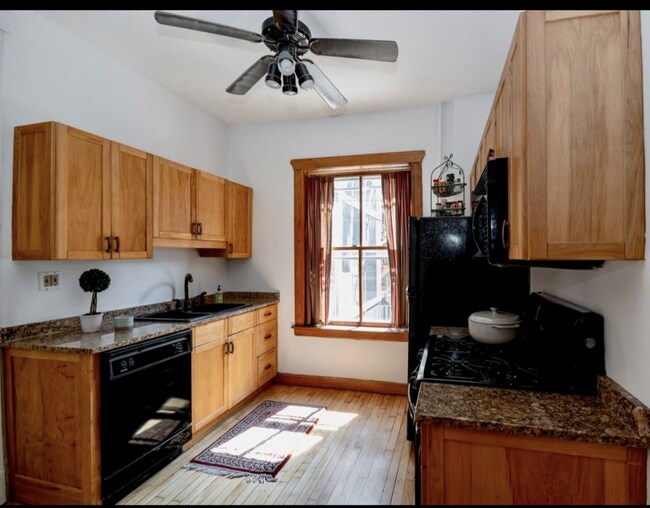 kitchen - 1653 E 55th St