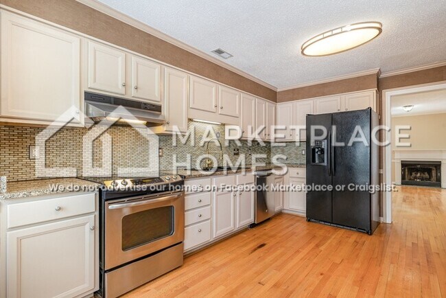 Foto del edificio - 225 Woodside Ave