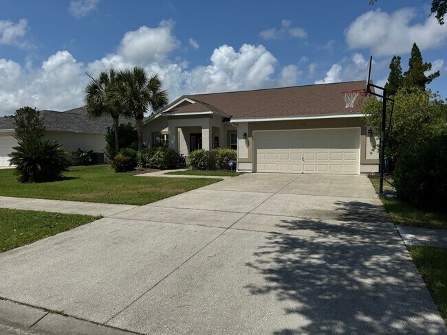 Foto del edificio - 4 bed 2bath with Pool