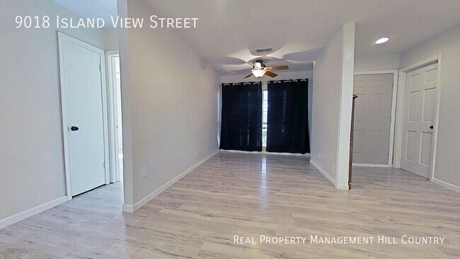 Foto del edificio - 9018 Island View St